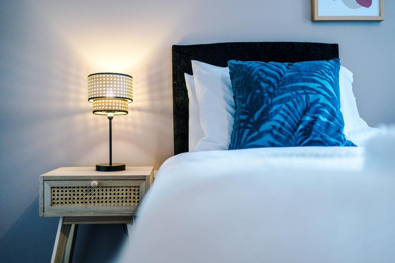 Stunning 2 Bed Apt By Greenstay Serviced Accommodation - Located In Formby Village - Perfect For Short & Long Stays - Couples, Friends & Families & Business Travellers All Welcome - Dog Friendly - 7 Exteriör bild