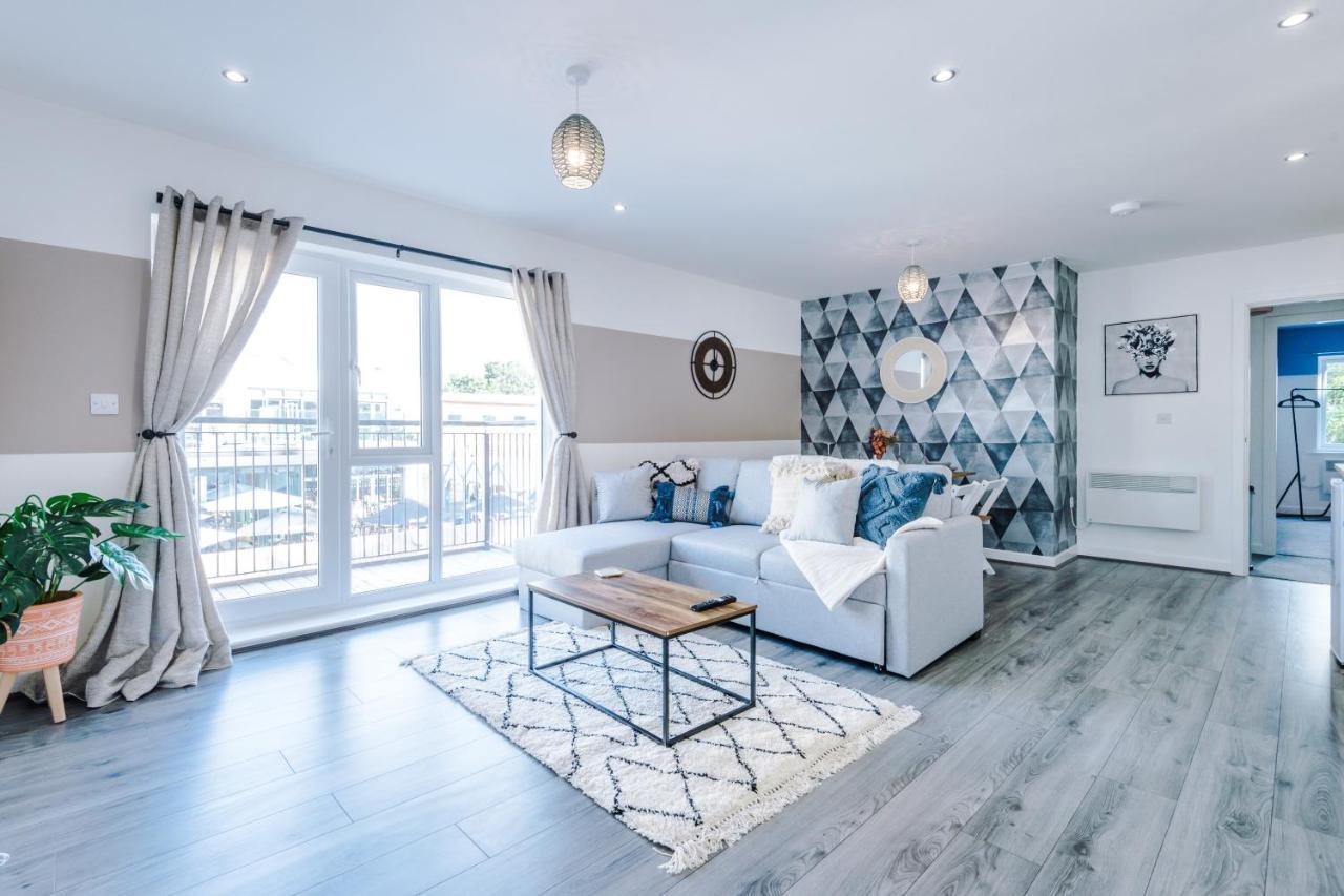 Stunning 2 Bed Apt By Greenstay Serviced Accommodation - Located In Formby Village - Perfect For Short & Long Stays - Couples, Friends & Families & Business Travellers All Welcome - Dog Friendly - 7 Exteriör bild